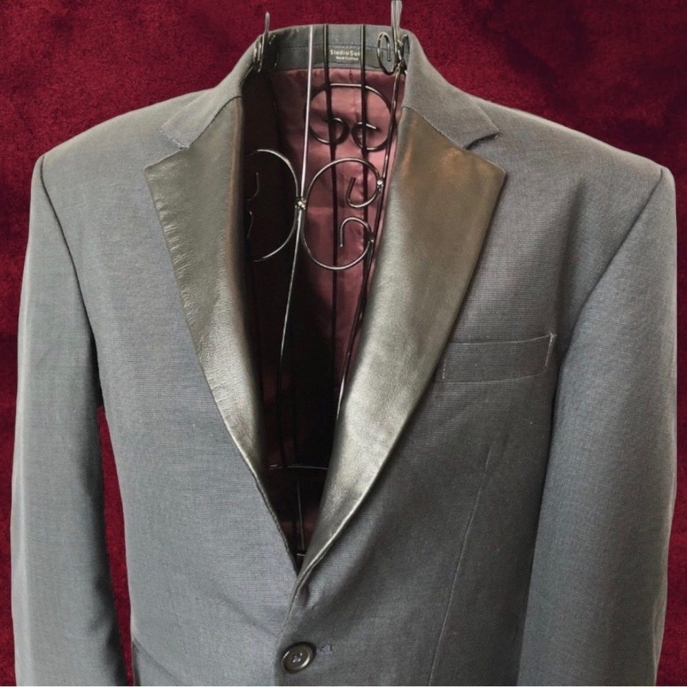 Studio Suits Hand Crafted Blazer Faux Leather Lapels Gray Size Medium